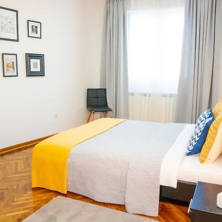 Wake Up For 4 Apartament Belgrad