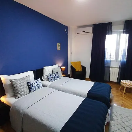 Wake Up For 4 Apartment Belgrade